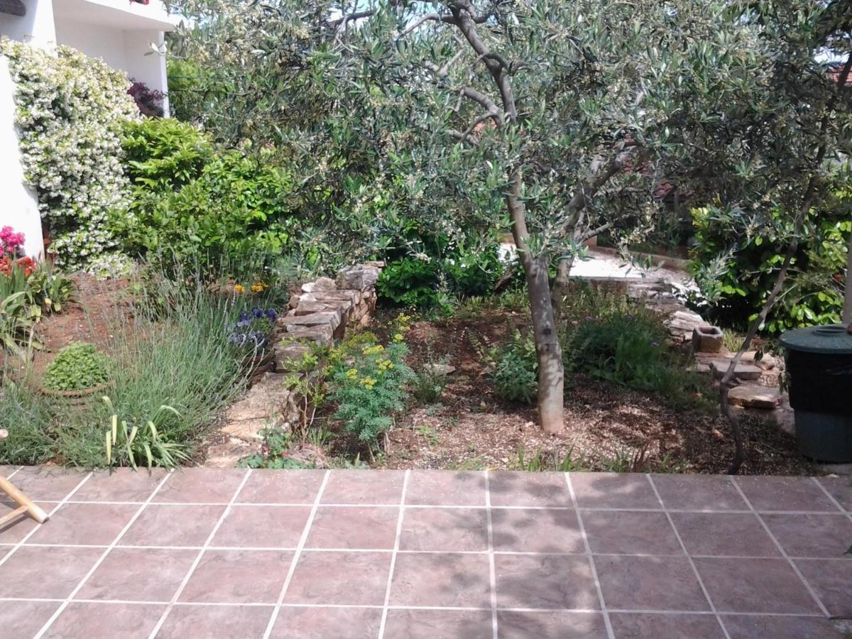 With A Parking Space - 11049 Apartma *